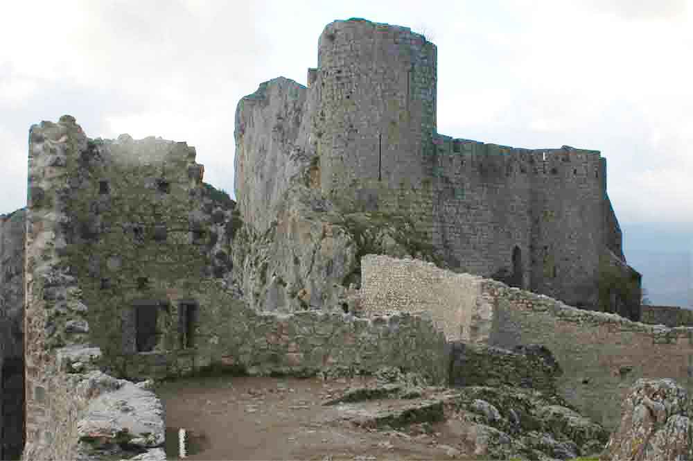 Francia - castillos cátaros 21 - Peyrepertuse.jpg